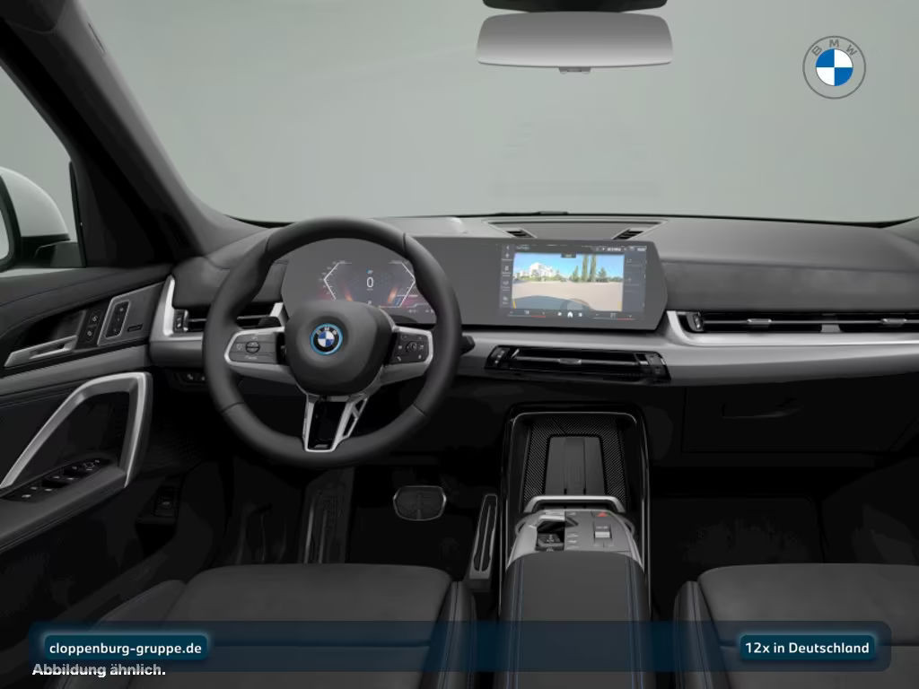 BMW iX1