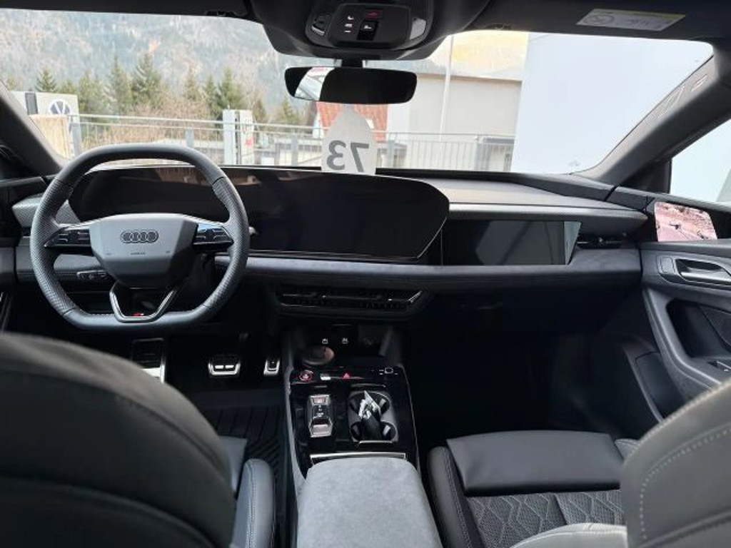 Audi S6 e-tron