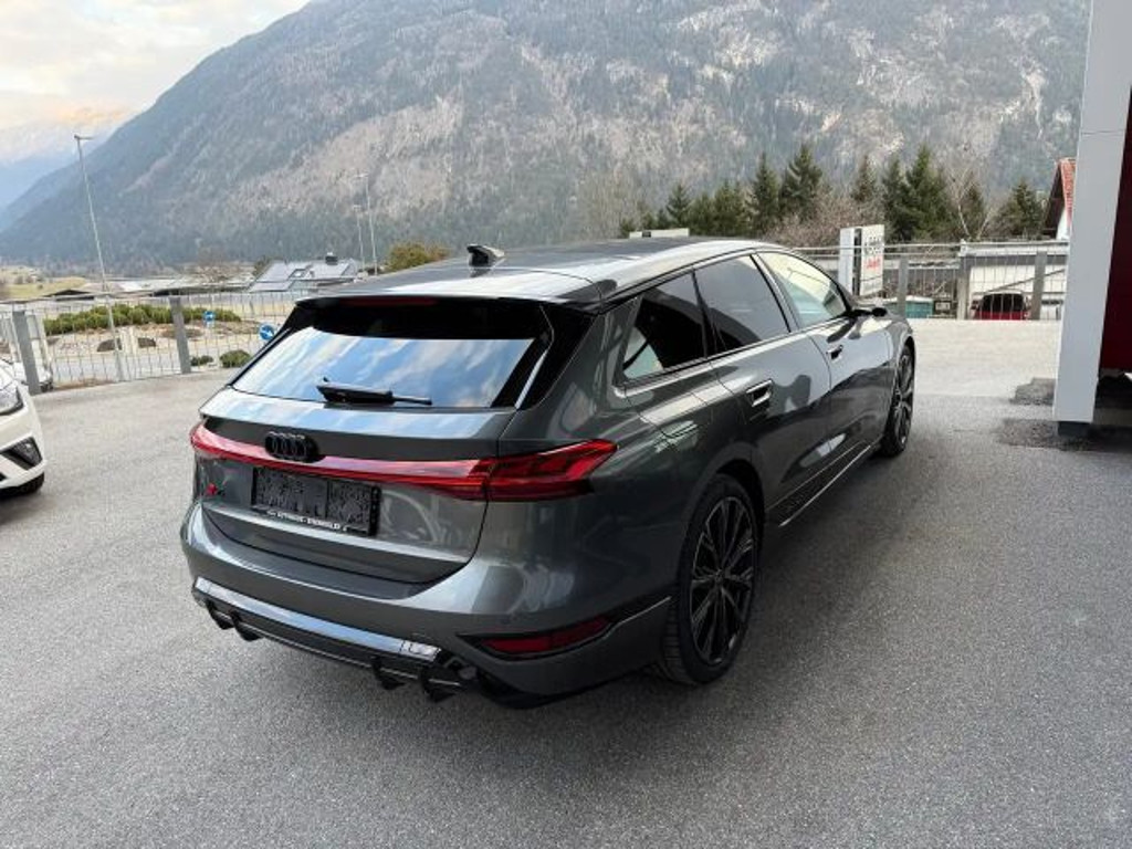 Audi S6 e-tron