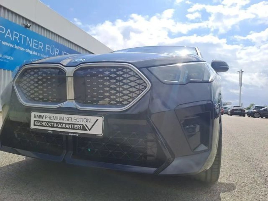 BMW iX2