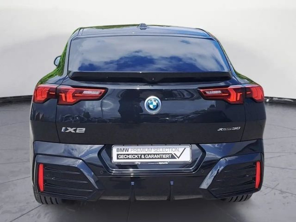 BMW iX2