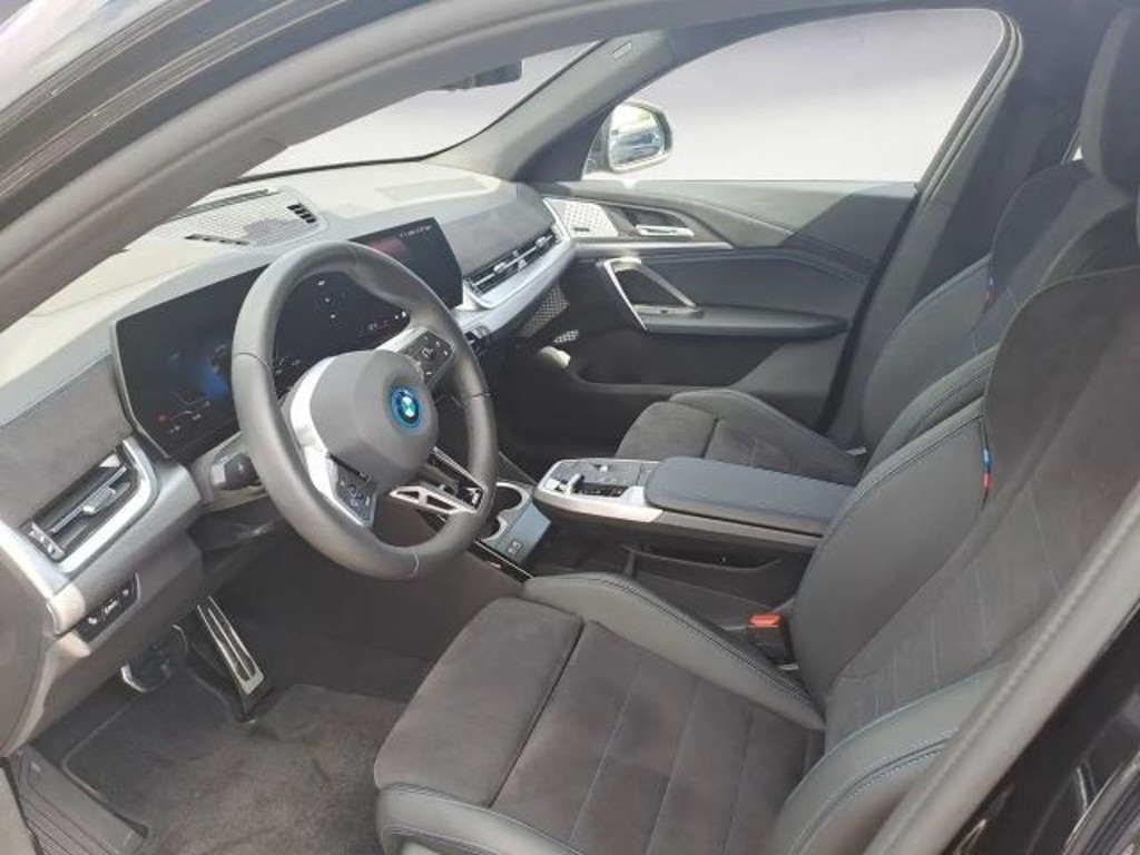 BMW iX2