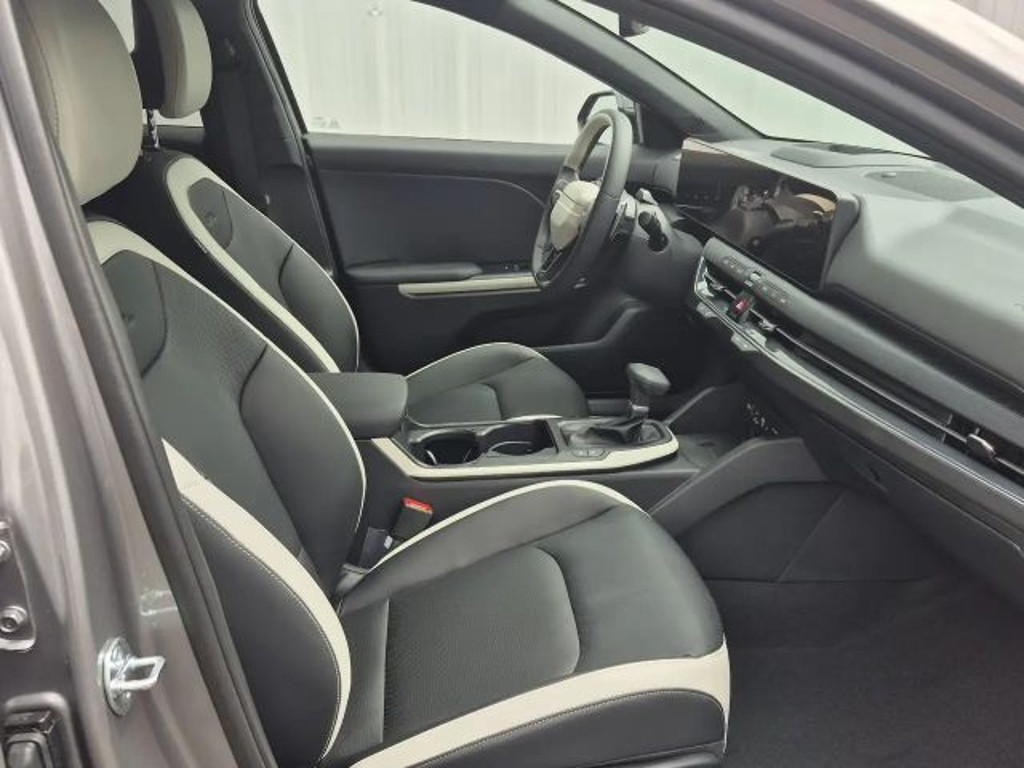 Kia K4