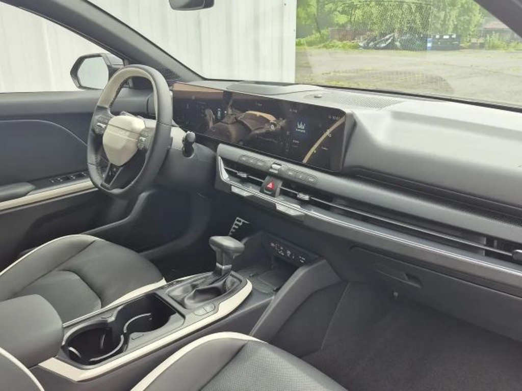 Kia K4