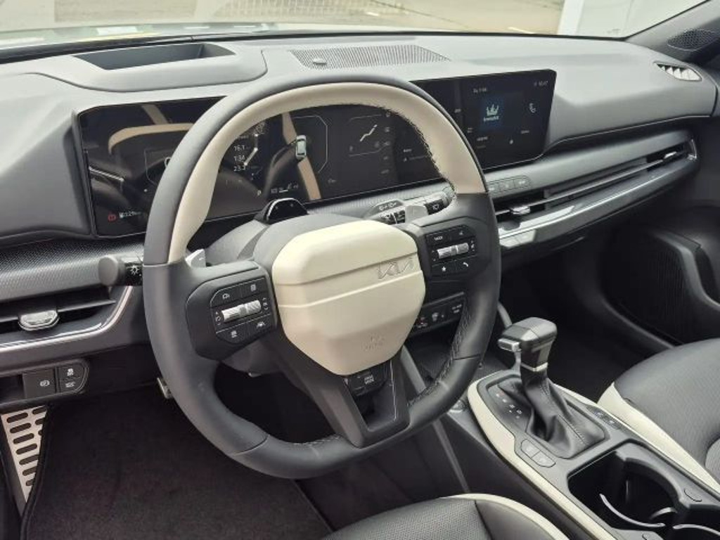 Kia K4