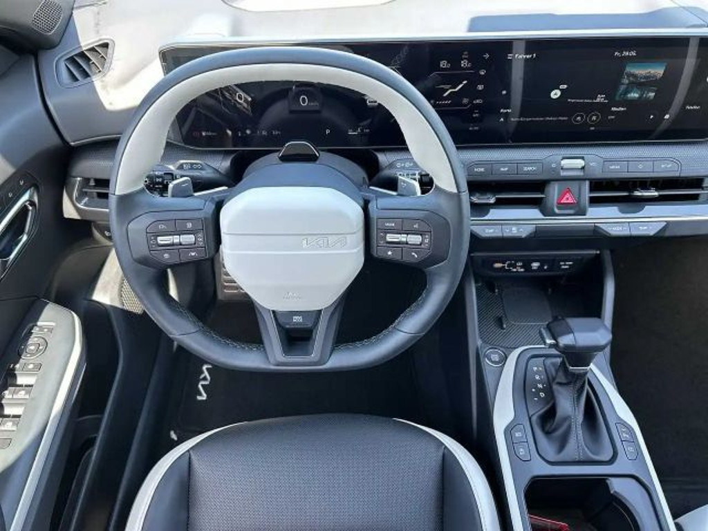 Kia K4