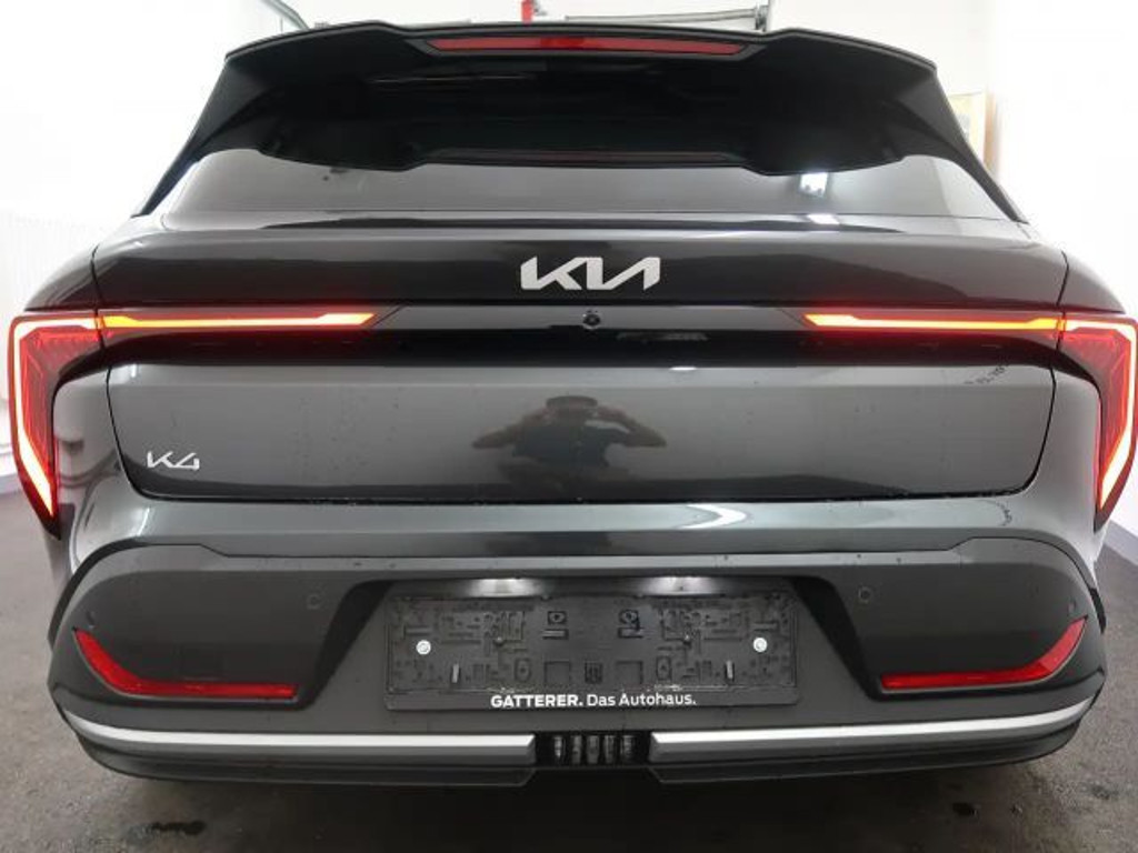 Kia K4