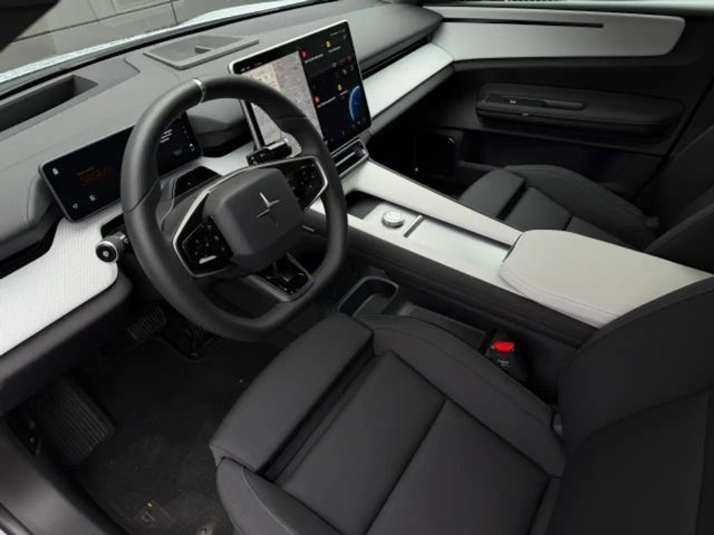 Polestar 4