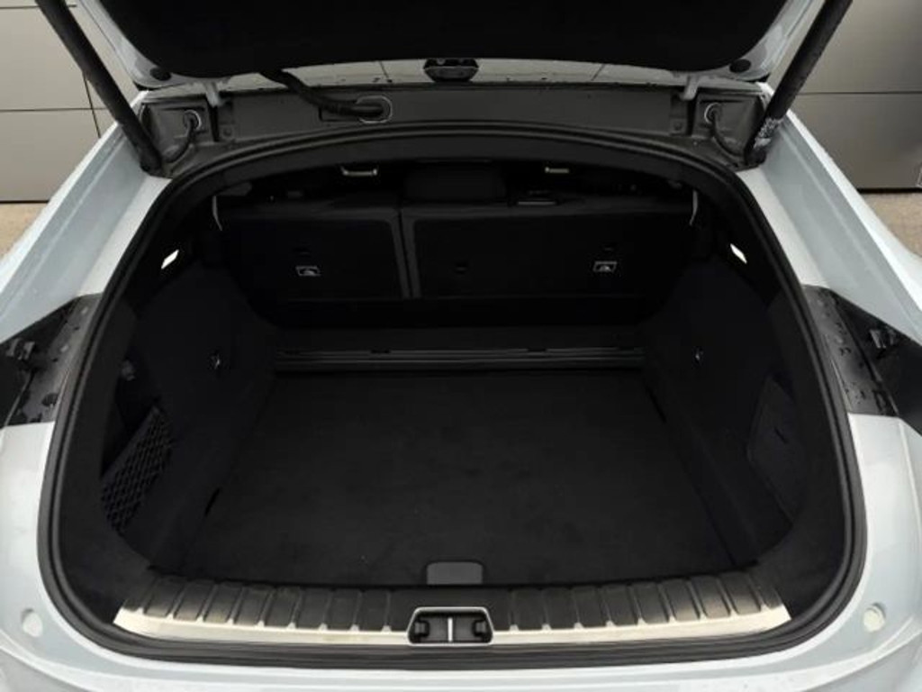 Polestar 4