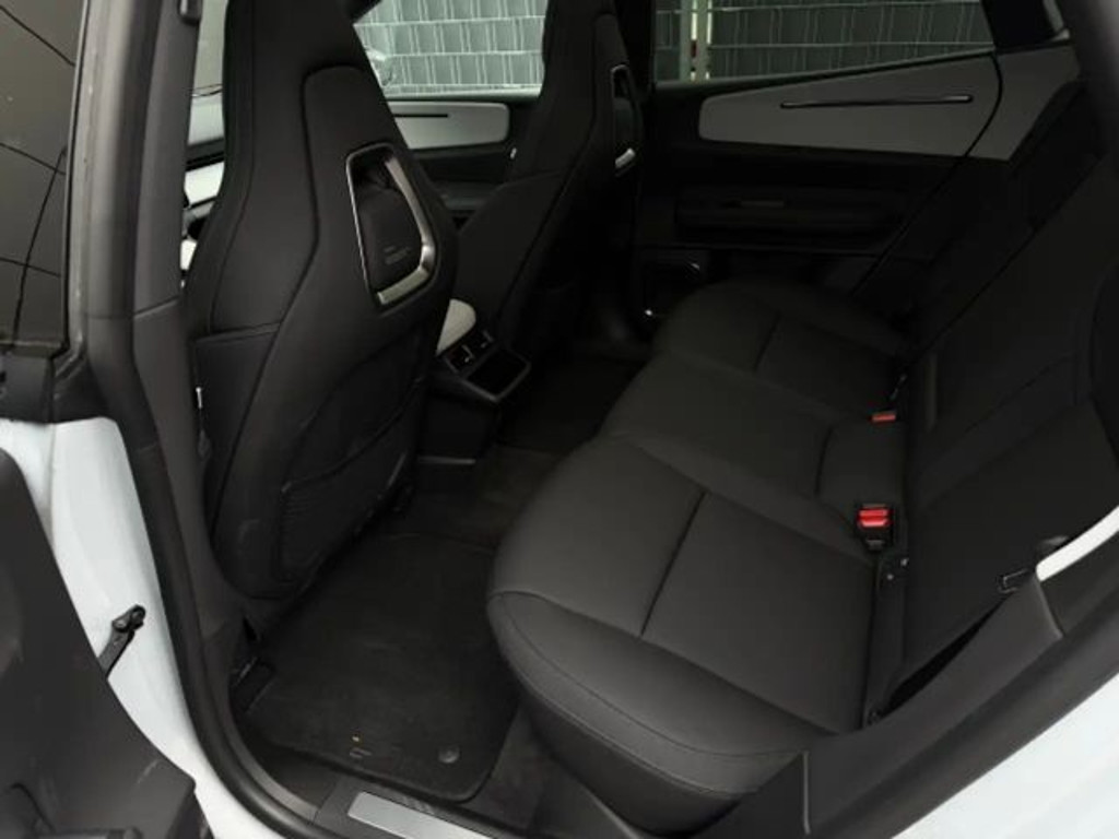 Polestar 4