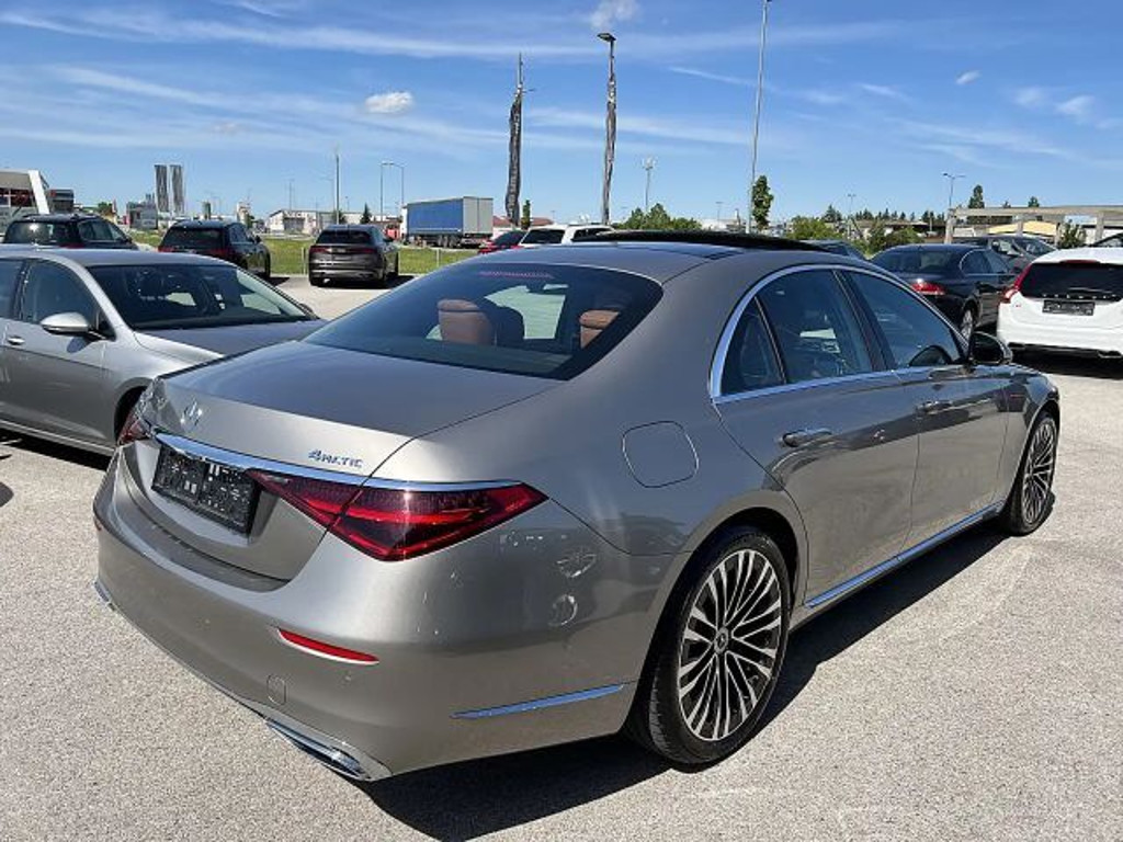 Mercedes-Benz S-Klasse