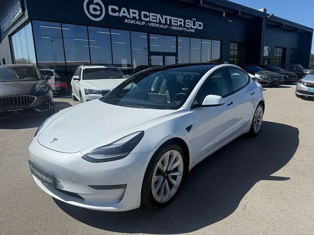 Tesla Model 3 Long Range AWD