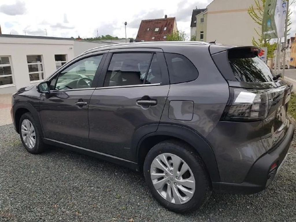 Suzuki S-Cross