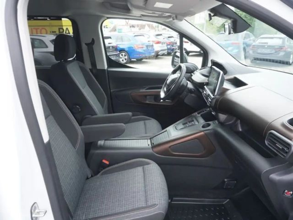 Peugeot e-Rifter