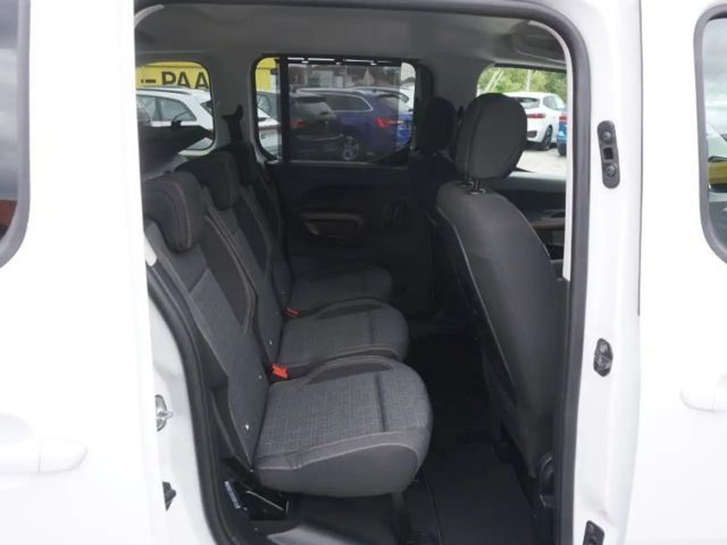 Peugeot e-Rifter