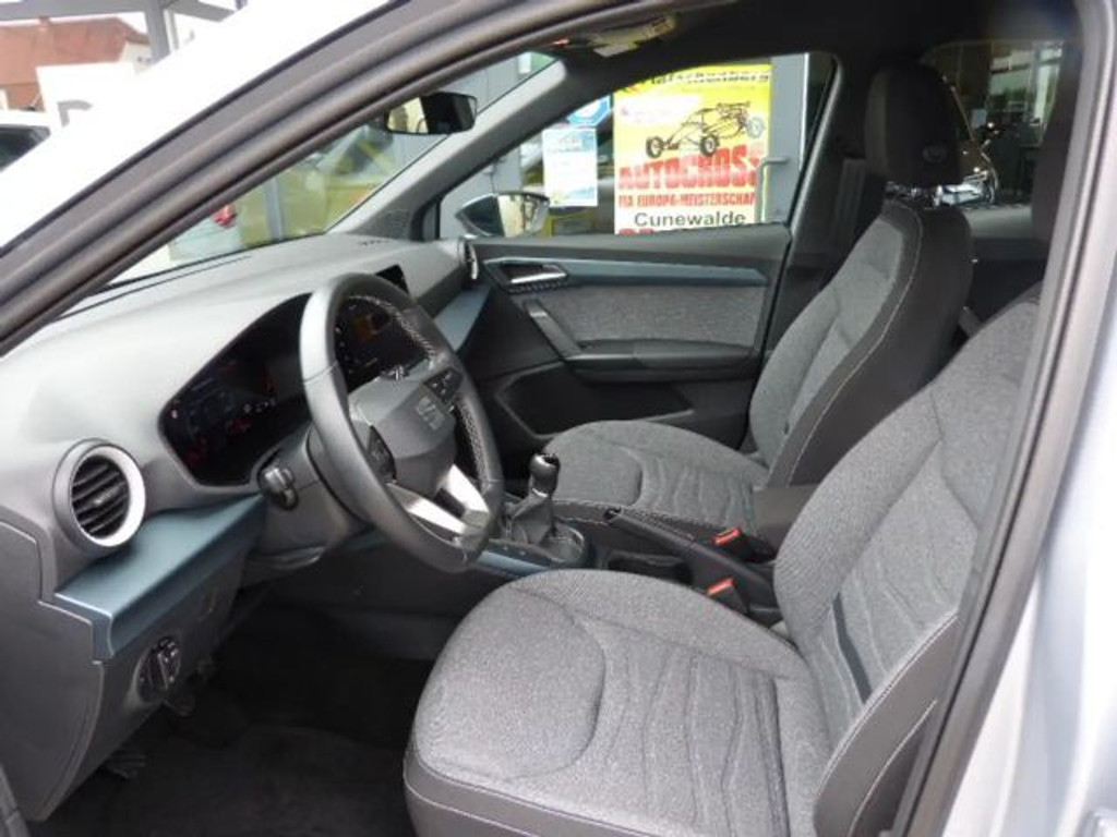 Seat Arona