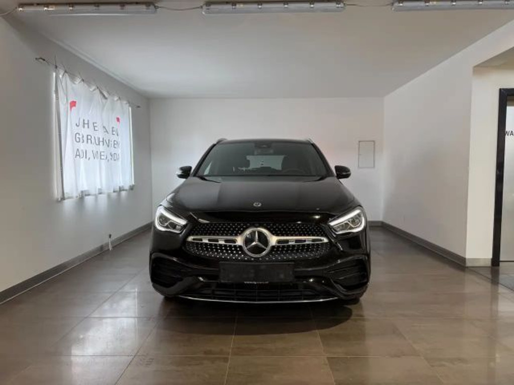Mercedes-Benz GLA-Klasse GLA 250 AMG Line GLA 250 e