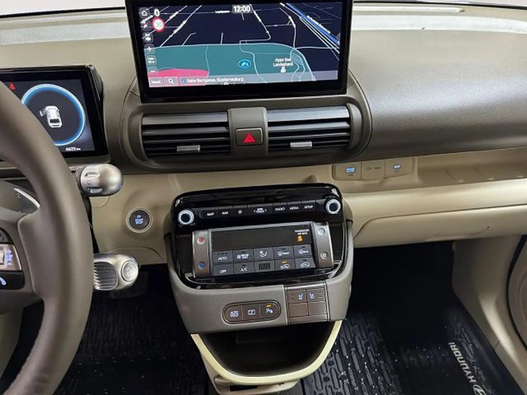 Hyundai INSTER