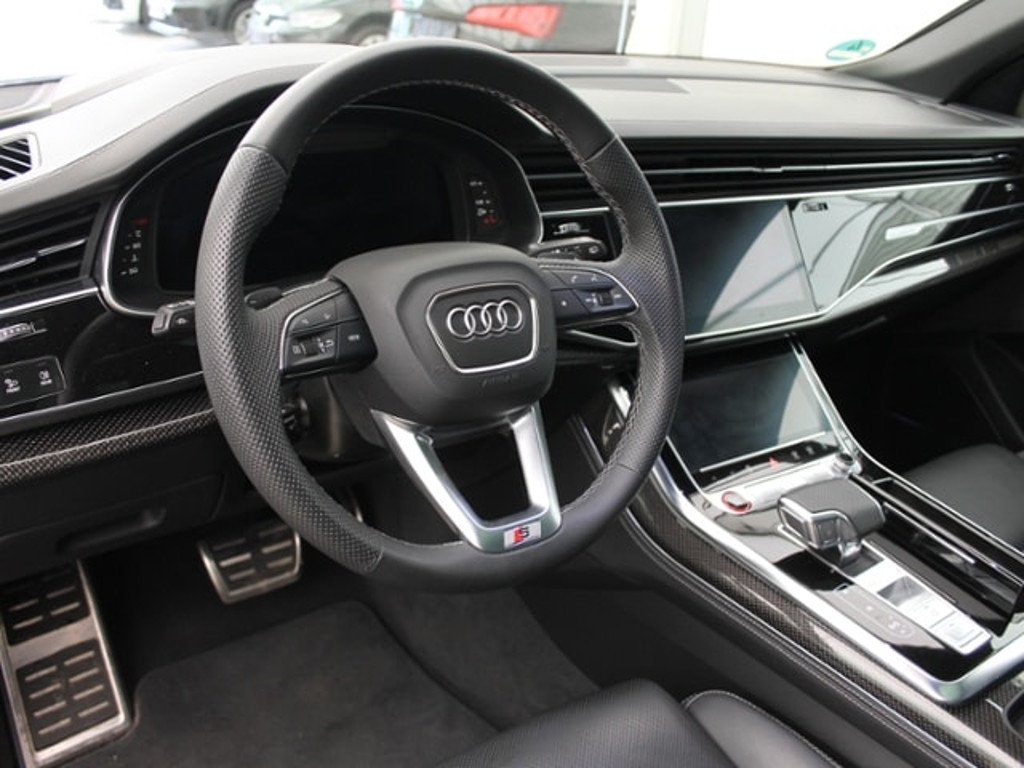 Audi SQ8