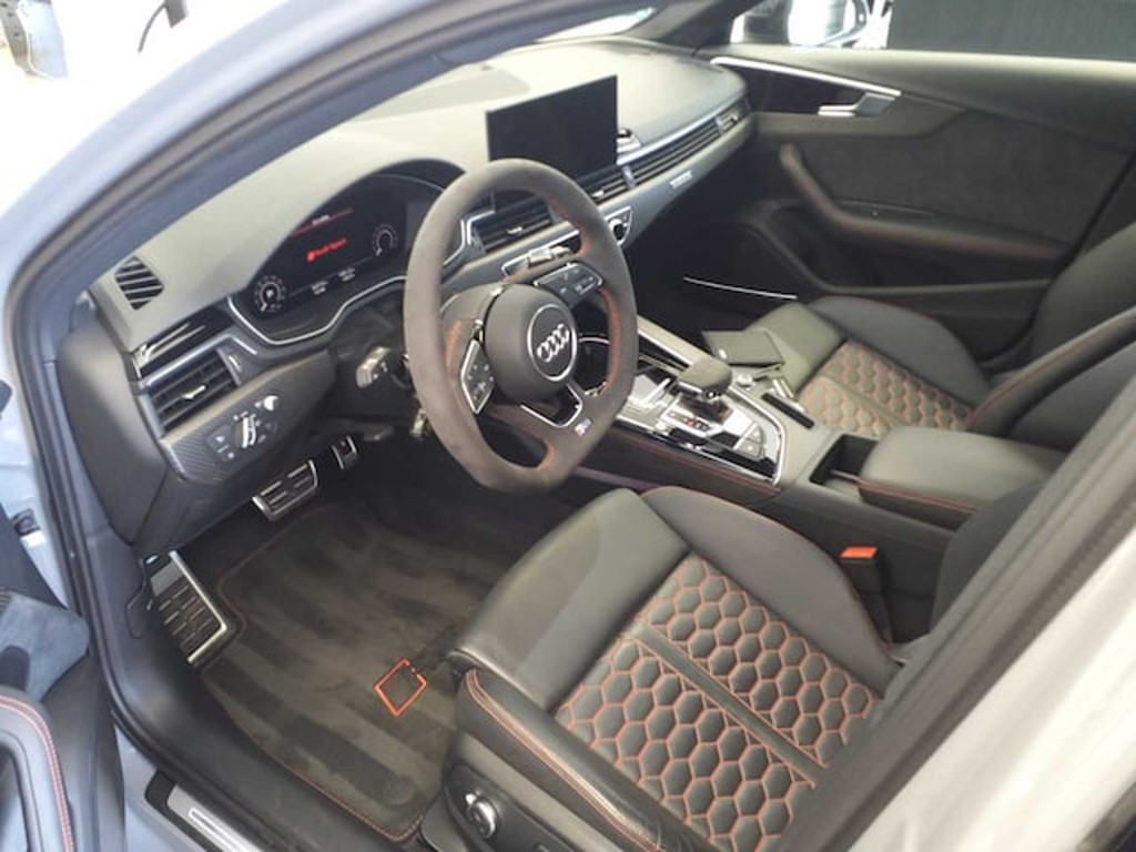 Audi RS4