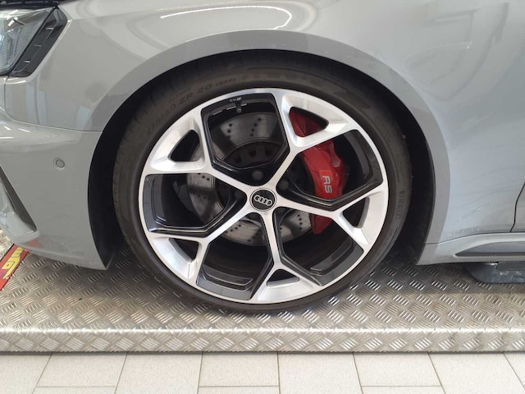 Audi RS4
