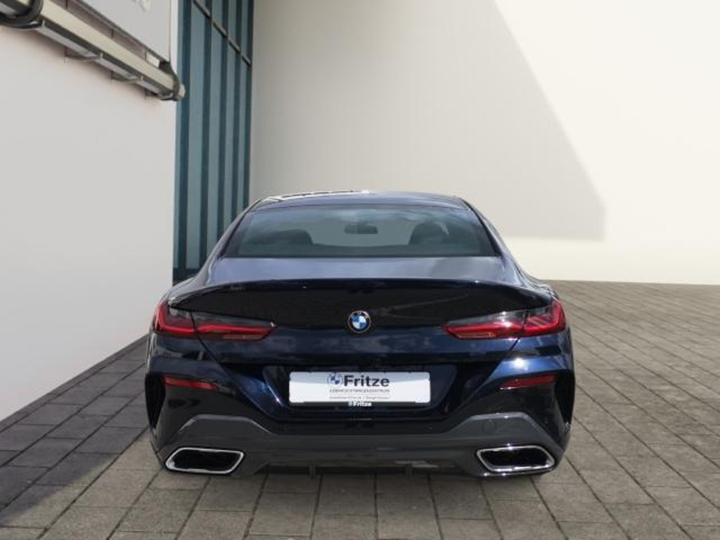 BMW M850