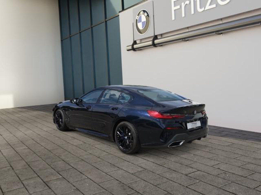 BMW M850