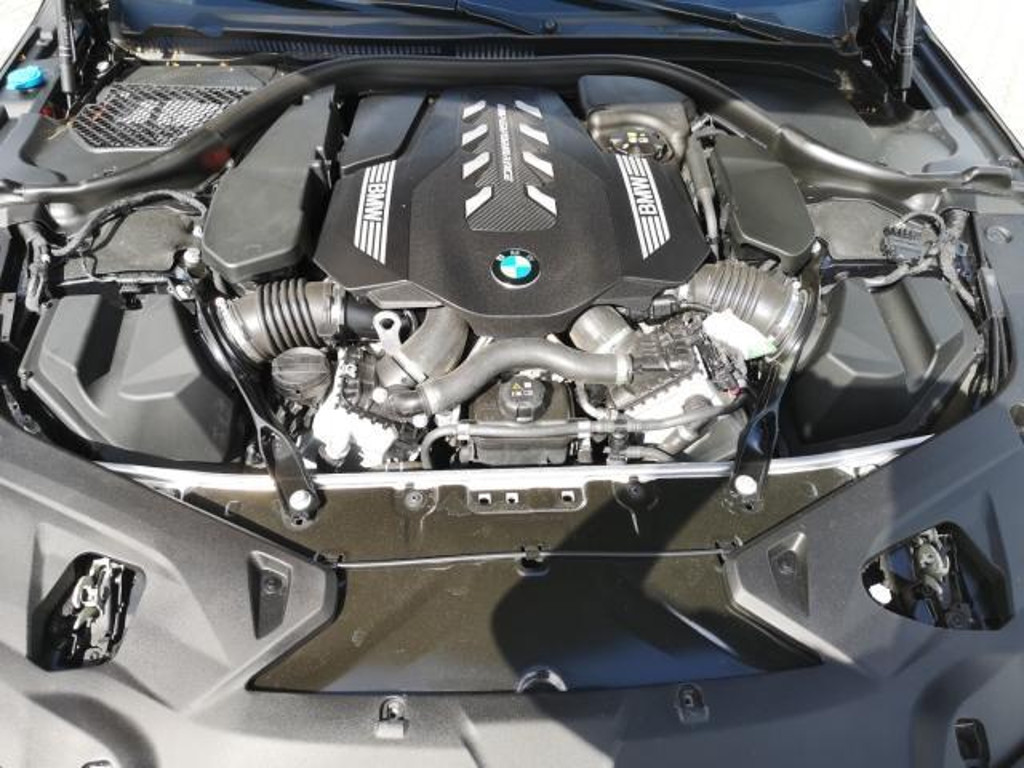 BMW M850