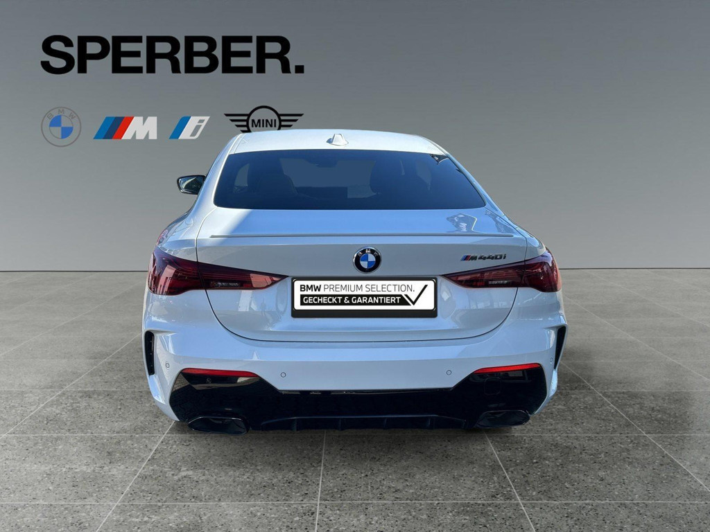 BMW M440