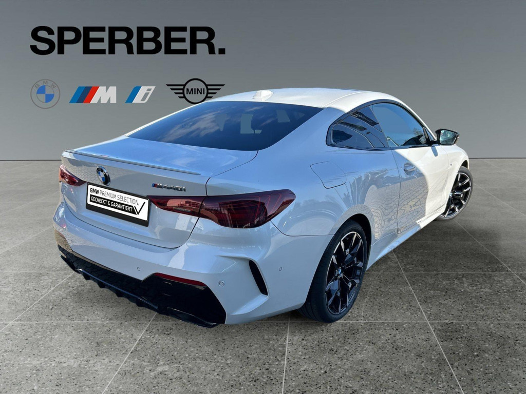 BMW M440