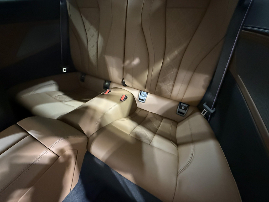 BMW M8