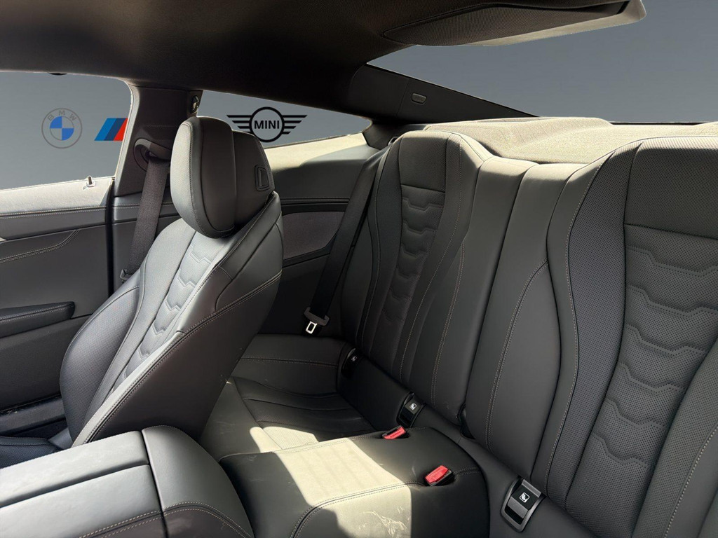 BMW M850