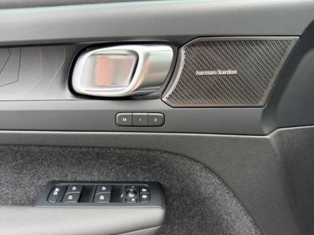 Volvo C40