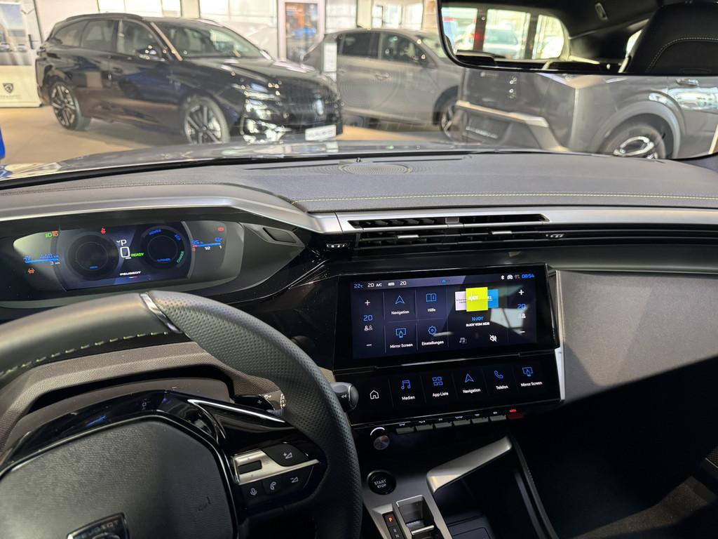 Peugeot e-308