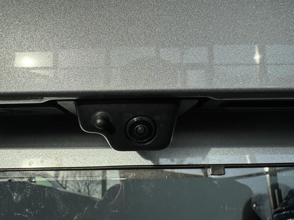 Peugeot e-308