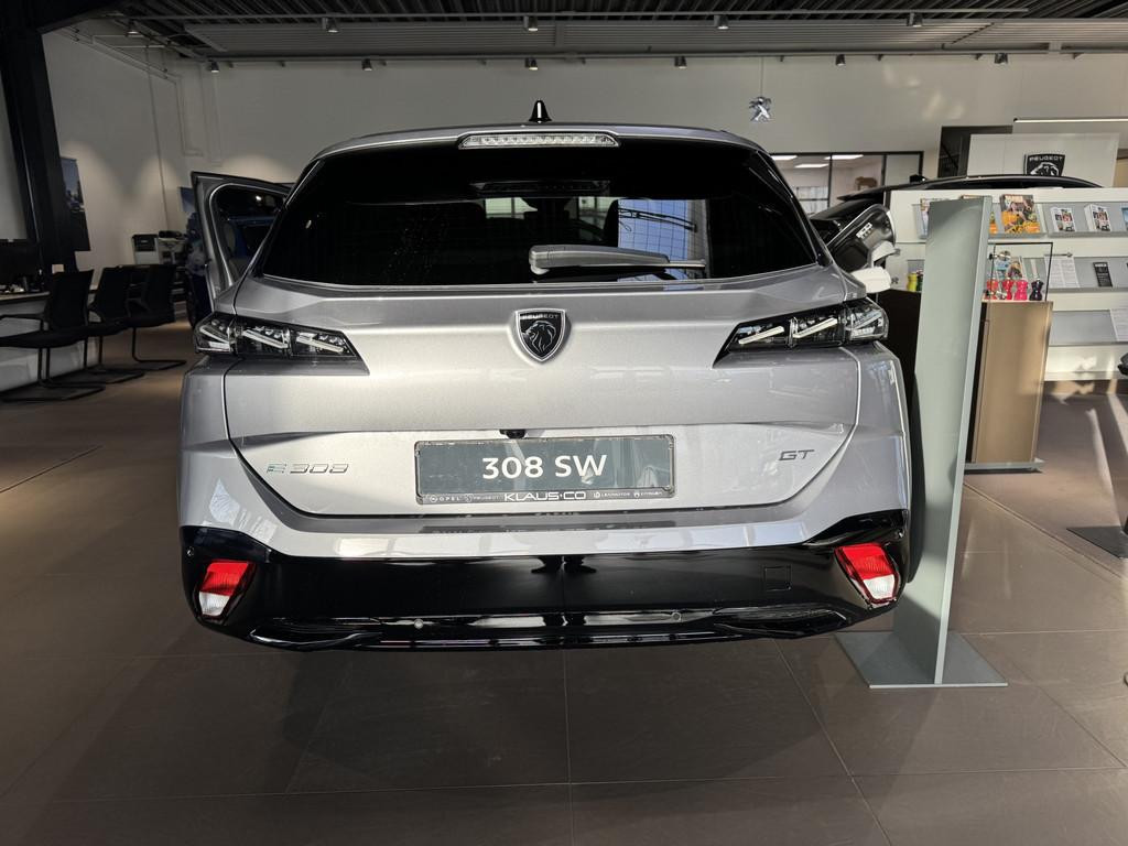 Peugeot e-308