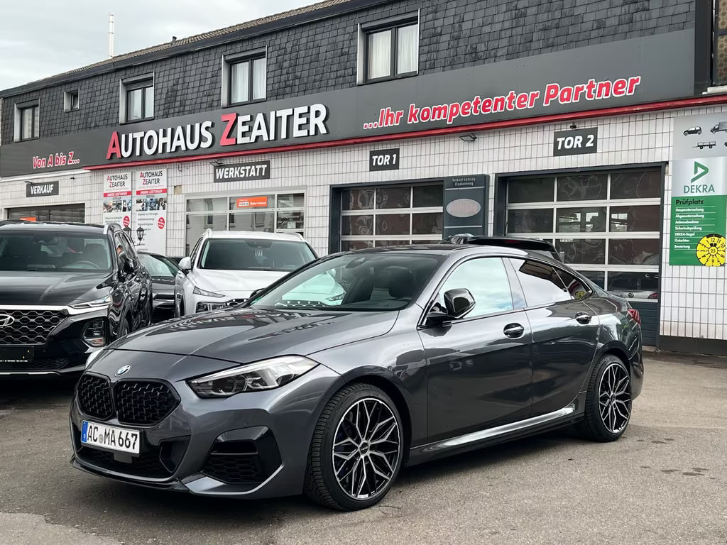 BMW M2 xDrive Coupé Gran Coupé Sedan