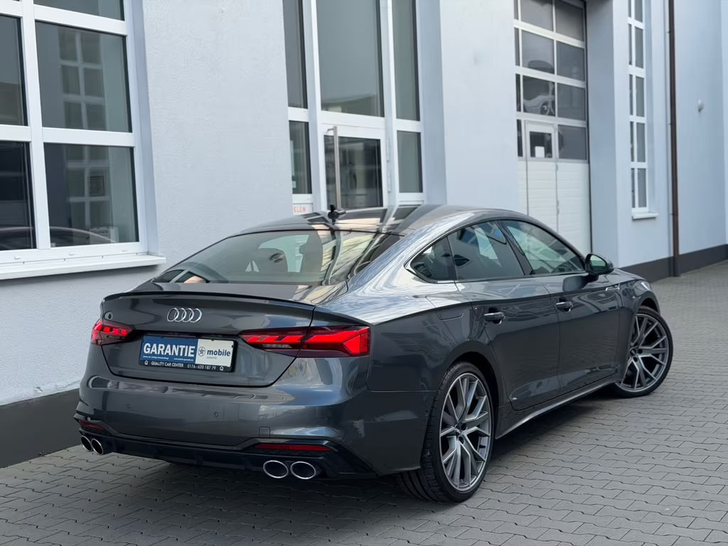 Audi S5