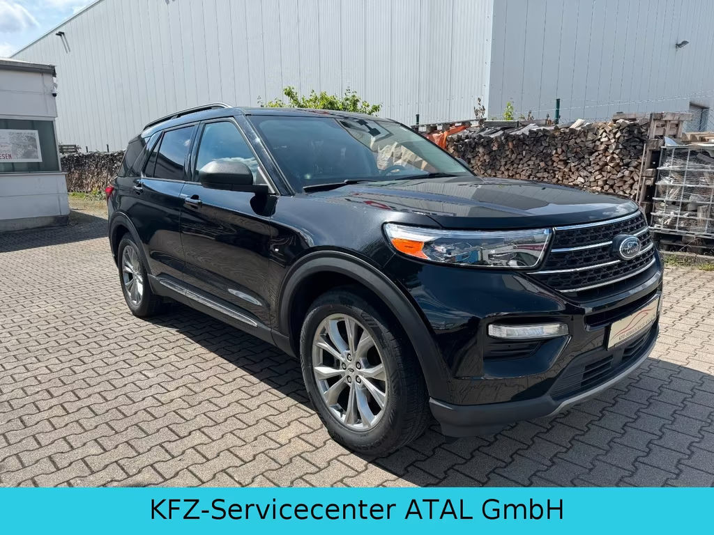 Ford Explorer 4x4 Platinum AWD