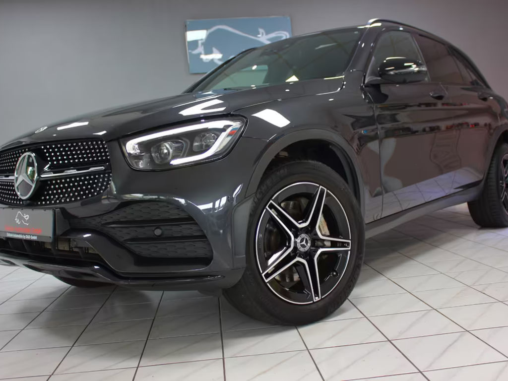 Mercedes-Benz GLC-Klasse GLC 300 4MATIC AMG Line