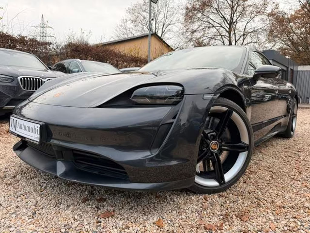 Porsche Taycan Turbo