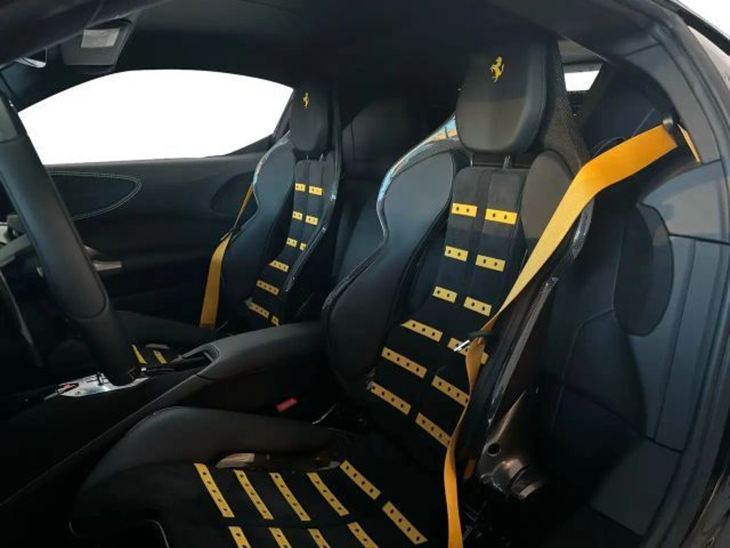 Ferrari SF90