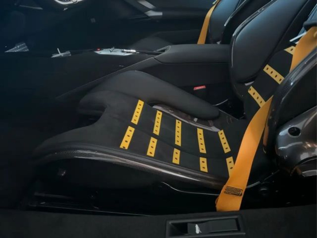 Ferrari SF90