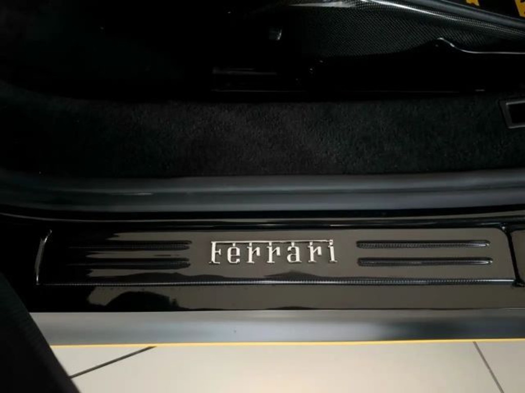 Ferrari SF90