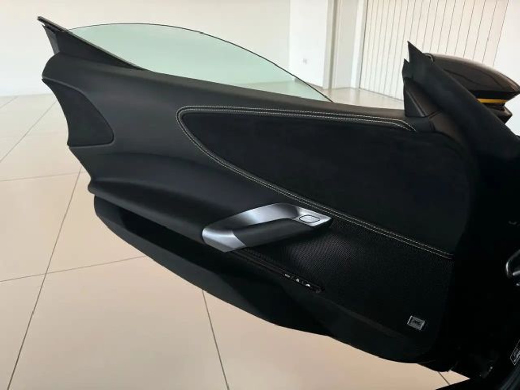 Ferrari SF90