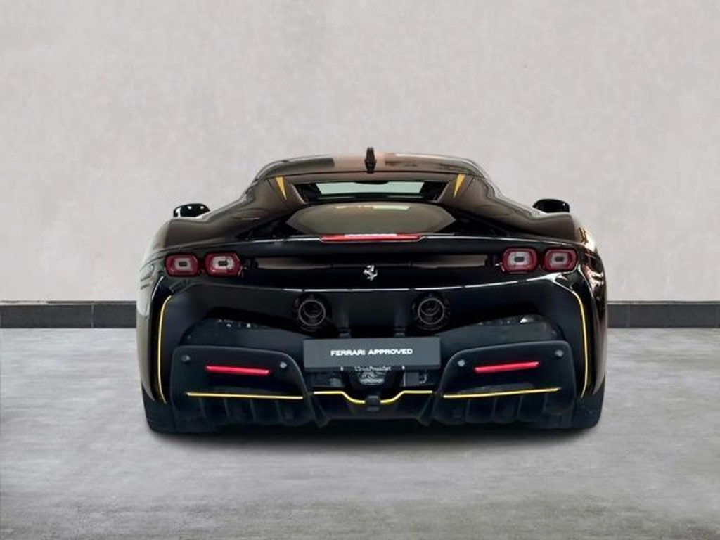 Ferrari SF90