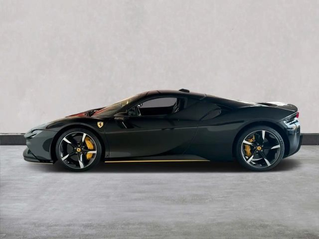 Ferrari SF90