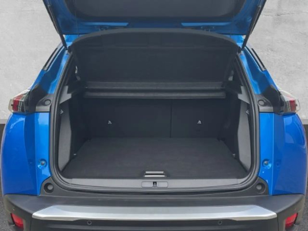 Peugeot e-2008