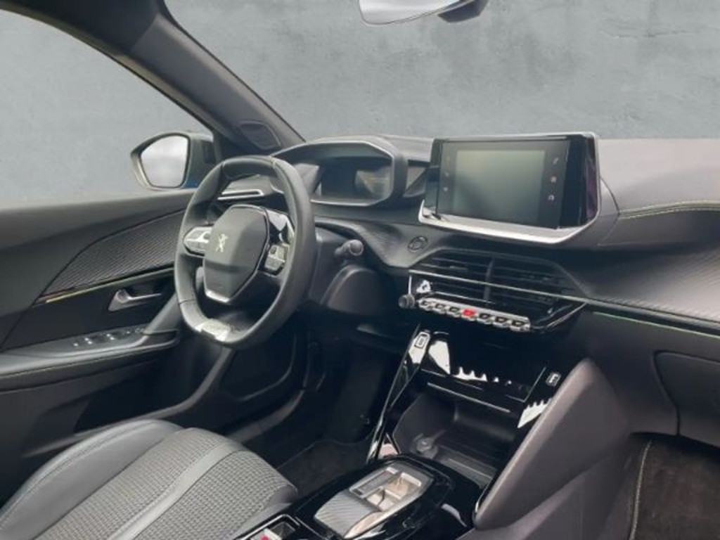 Peugeot e-2008