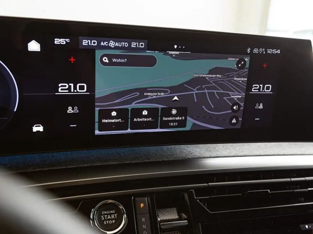 Peugeot E-5008